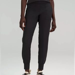 Lululemon Align Joggers Size 4